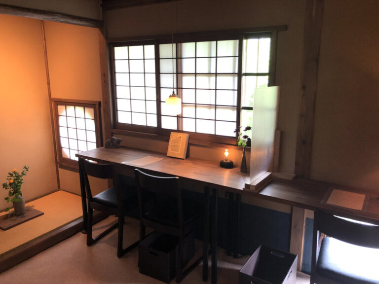 八王子郊外で憩いのひとときを。茶室を利用した小さな四畳半カフェ「月待チ珈琲店」