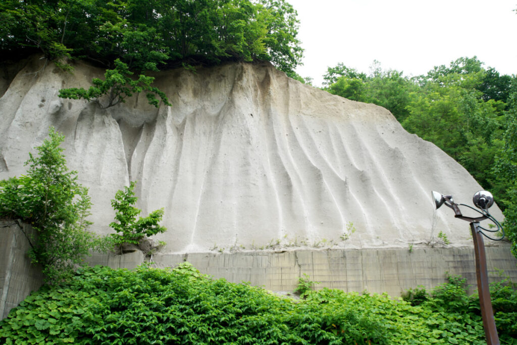 北海道遺産】北海道の自然と時間が作りだした札幌軟石の魅力を紹介 
