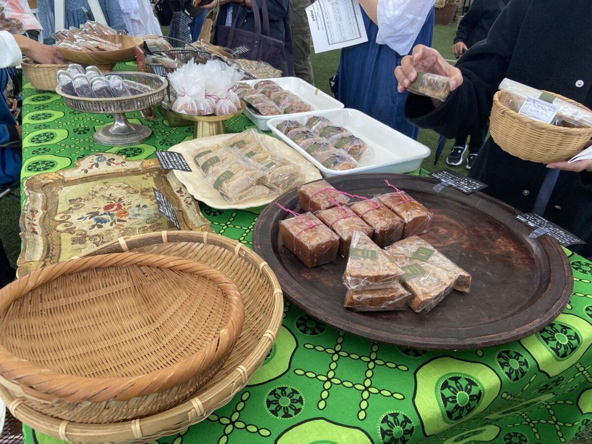 全39店舗が集う「鹿児島アンティークマーケット」で出会った焼菓子店 A