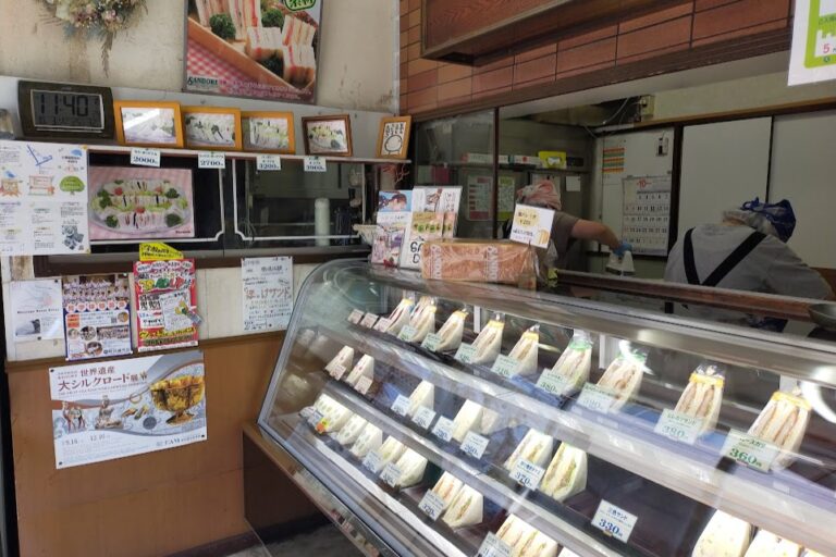 早朝から人気！手作りサンドイッチ専門店「サンドーレ　小川店」｜東京・町田市