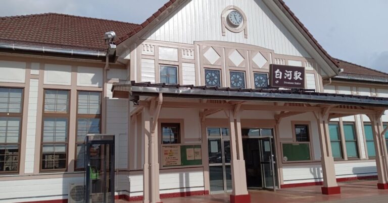 大正ロマンを感じる白河駅の魅力