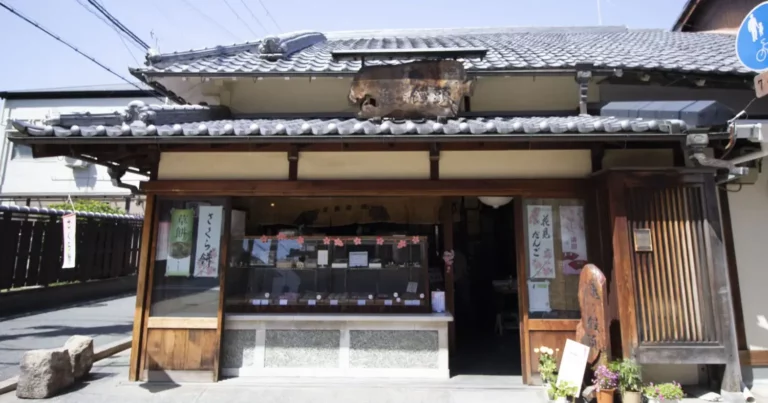 創業寛永元年。江戸時代から世代を超えて愛される福本商店の「亀乃饅頭」｜大阪市平野区【前編】