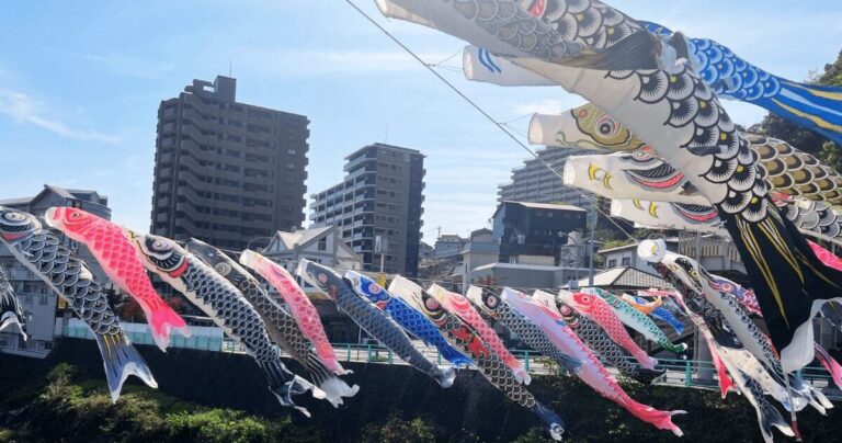 端午の節句と言えば「鯉菓子」。長崎の期間限定の風物詩ば紹介するばい。