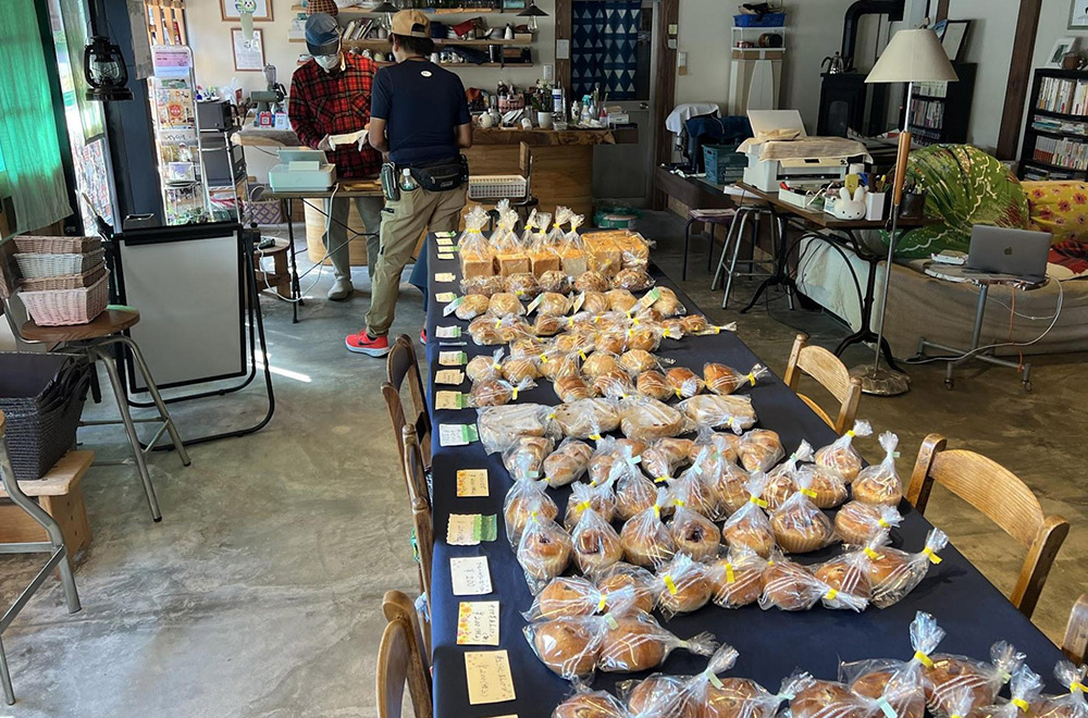 山口県周南市の魅力が詰まった場所！文化と食を楽しむ"三丘文庫”の自然派パン 販売日
