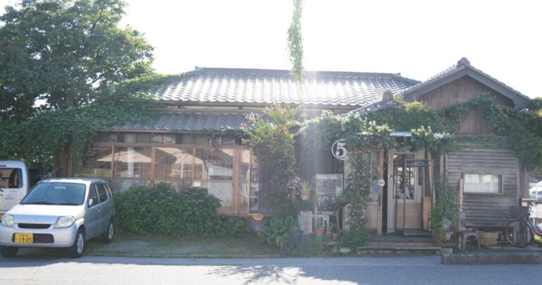 西千葉『cafe5』革工房と隣接した、マフィンの美味しい古民家カフェ