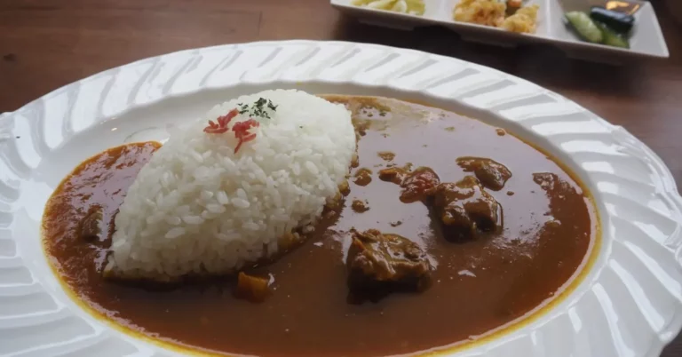 他府県にも多数のファンを持つ！カレーが絶品の『カレー&カフェ道満』