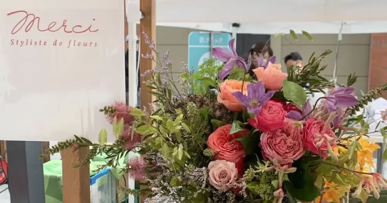 横浜・馬車道「横浜北仲マルシェ」に出店！オーダーメイドのお花屋さん「merci」