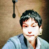 森崎 遼平
