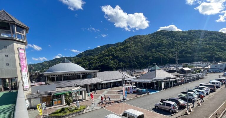 剣山の玄関口、道の駅貞光ゆうゆう館へ！絶品熟成阿波尾鶏と地元の魅力を堪能｜徳島県美馬郡つるぎ町