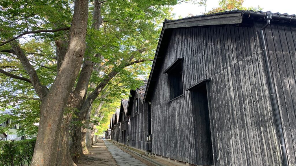 酒田のシンボル【山居倉庫】人気観光スポットの楽しみ方｜山形県 酒田 