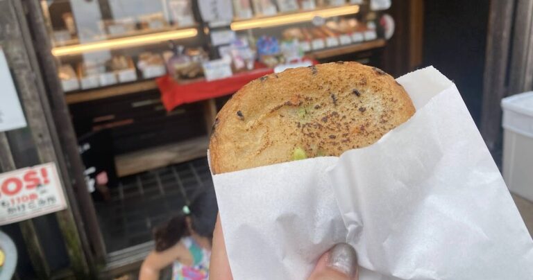 【小田原観光】かまぼこ通りで食べ歩き！地元グルメを満喫しよう