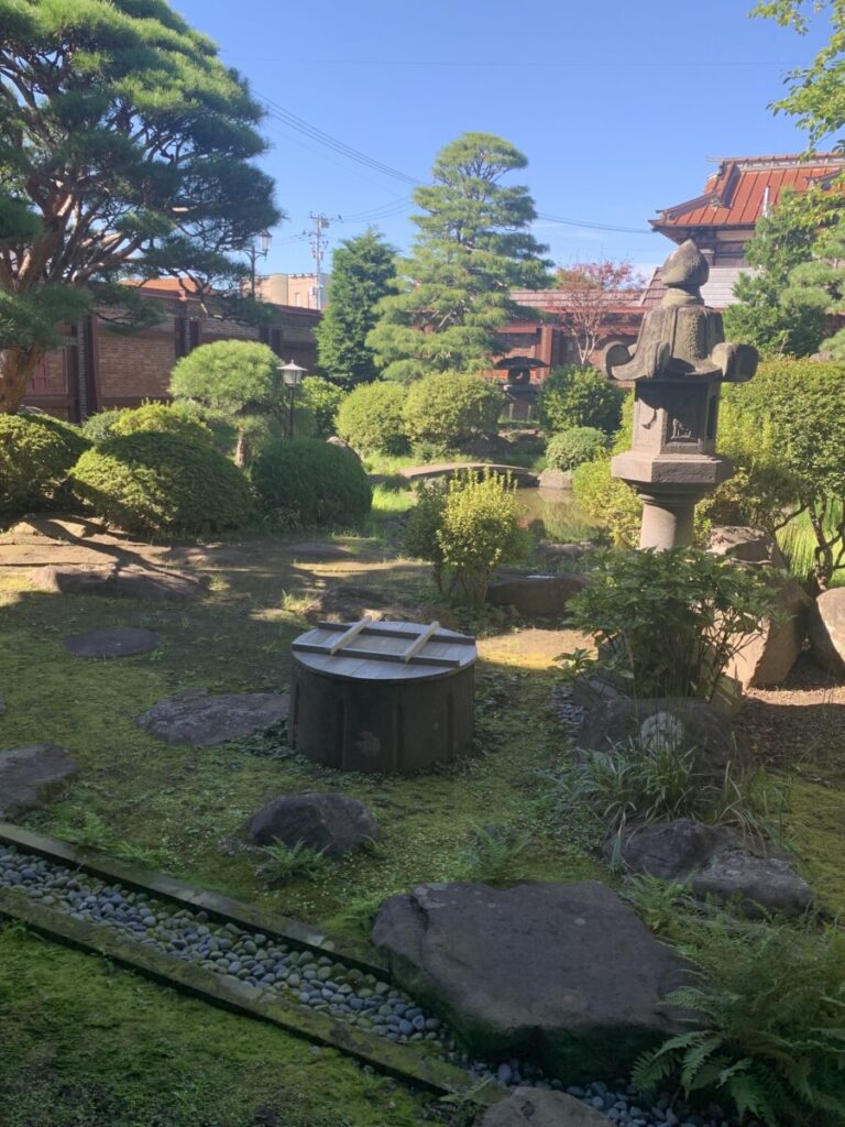 斜陽館庭園