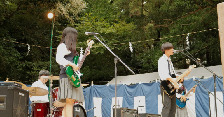 枚岡神社で地元の食と音楽を楽しむ【河内おいしいもん市】イベントレポートをお届け!