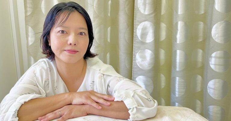 事情聴取から始まった英語への興味｜英会話とロミロミを提供する「EMU」のヨウコさんの教育哲学Vol.1