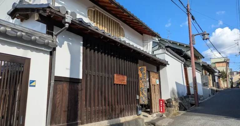触れてわかる歴史体験！子どもから大人まで楽しく遊べる「奈良町からくりおもちゃ館」