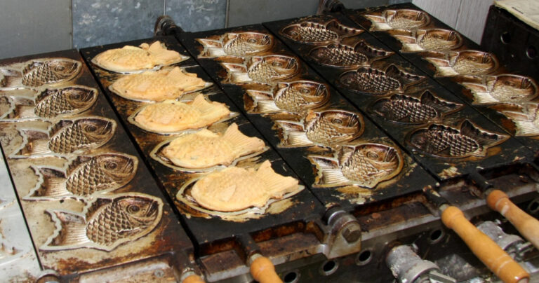 【必食！】岡山市の老舗和菓子屋『松栄堂』のたい焼きとかしわ餅｜午前中に行かないと売り切れる人気店