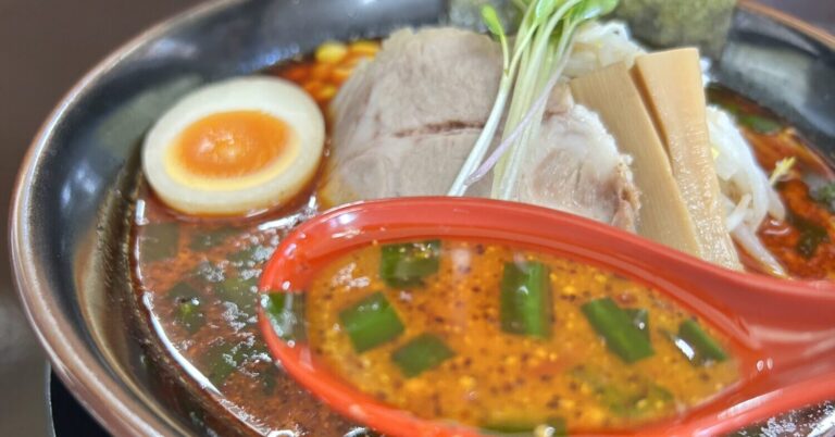 【麺屋 武嗣】激辛猛者必見！辛さと旨みが融合した群馬の絶品辛味噌ラーメン