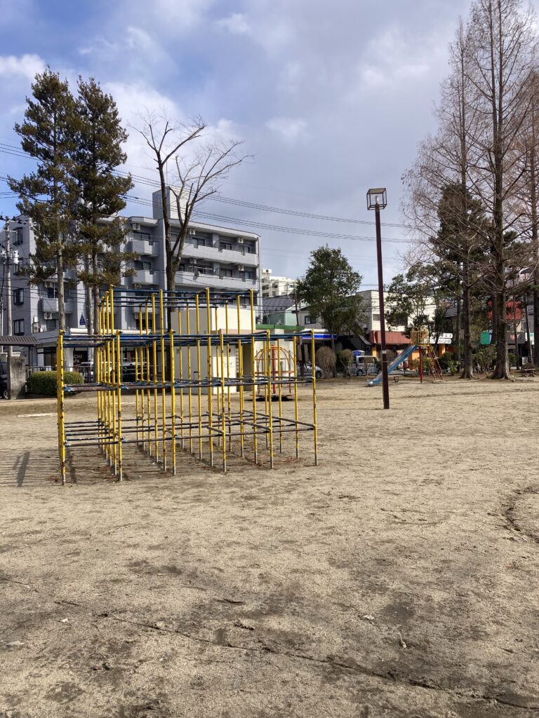 緑と水で癒される「小松島公園」をのんびり散策|お子さん連れでも楽しめます