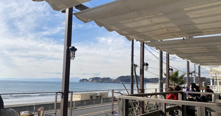 鎌倉の海を眺めてランチ！「海沿いのキコリ食堂」で地元の味を堪能しよう