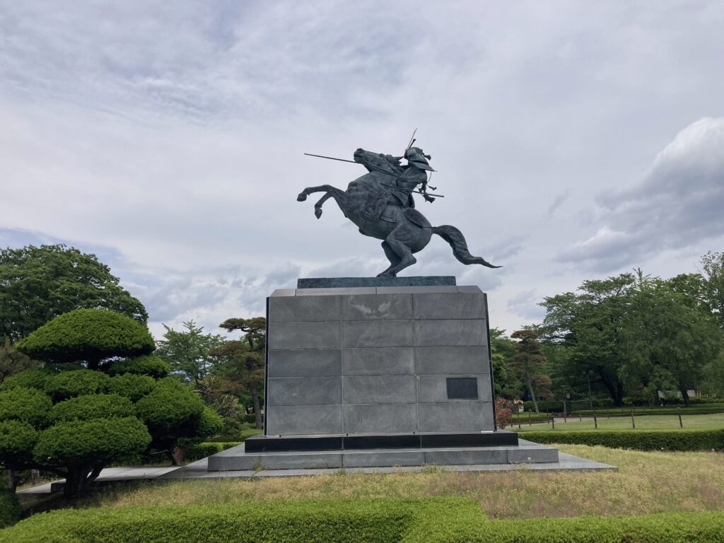 日本100名城の一つ!全国有数規模の「山形城跡・霞城公園」