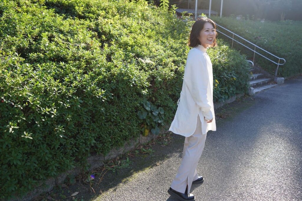 浜松市内のとある公園で撮った一枚。愛理さんのお気に入りの場所でもあります