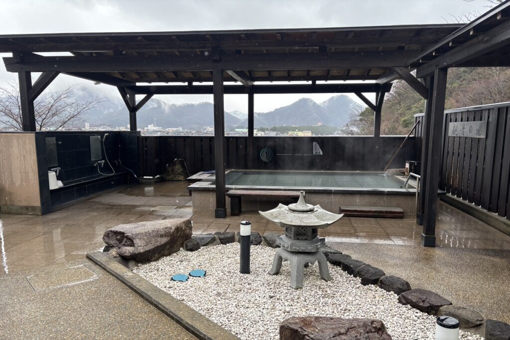 浜坂温泉保養荘、露天風呂