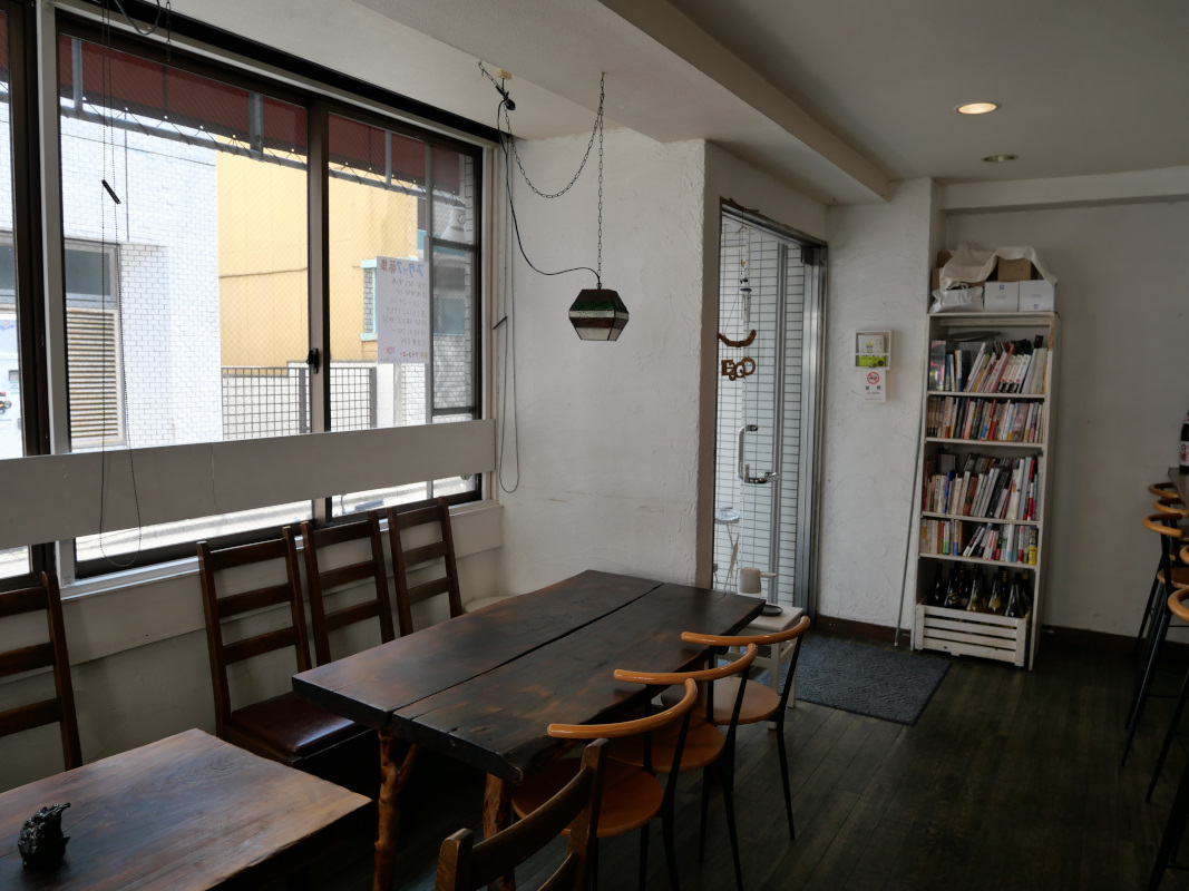 東京アチコーコー店内