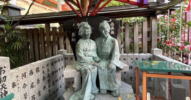実は推し活女子の聖地？曽根崎心中の舞台となった露天神社｜大阪府大阪市　