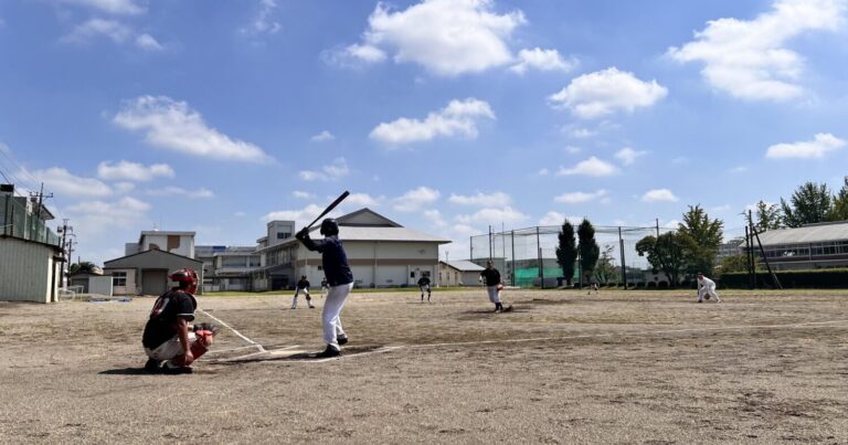 みんなで勝利の喜びを分かち合いたい!チームプレーの楽しさを味わう選手たち|栃木県知的ソフトボール部