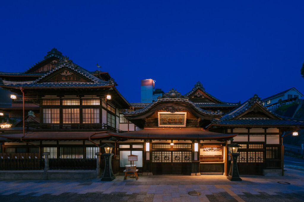 道後温泉本館