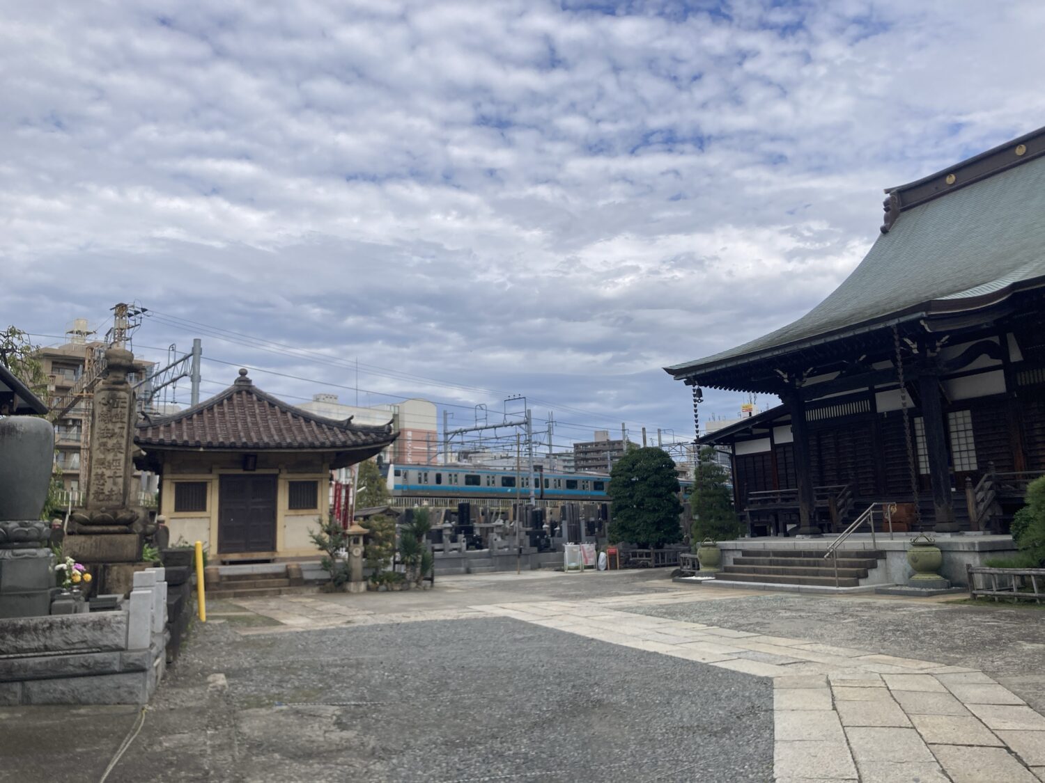 慶運寺(浦島寺)の境内