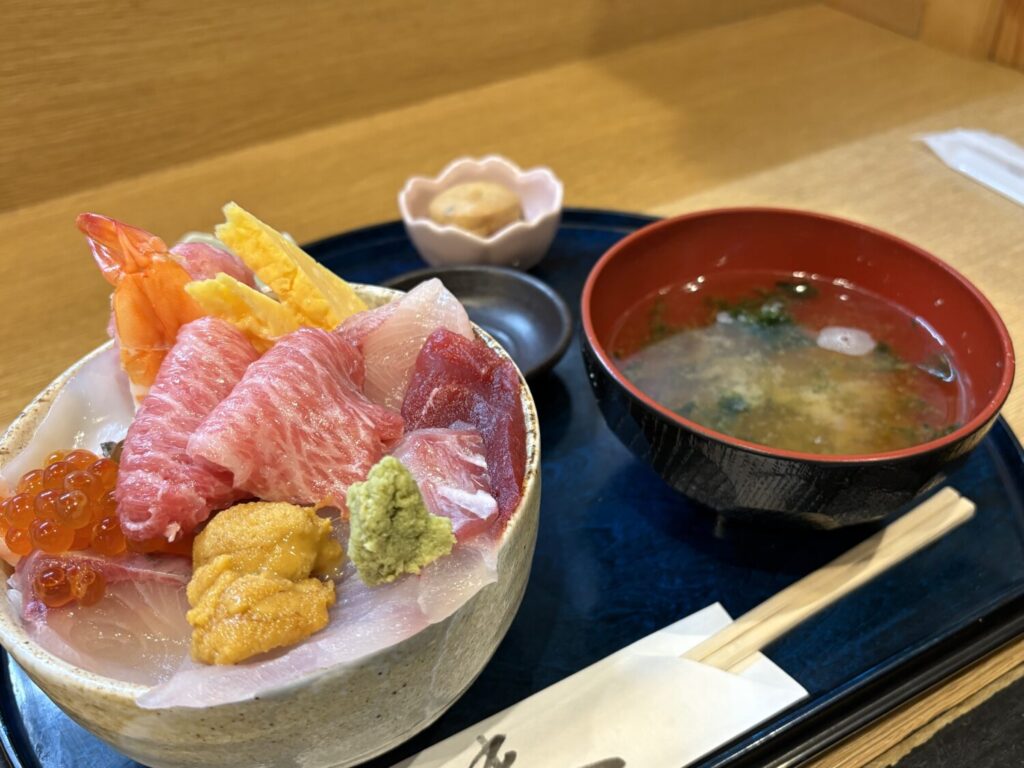 地酒と旬味 東家
