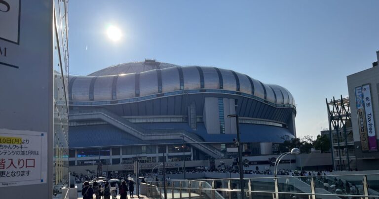 まるで宇宙船？地元のランドマーク京セラドーム大阪で未来都市気分を味わおう｜大阪府大阪市