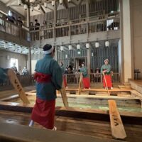 熱乃湯の湯もみショー