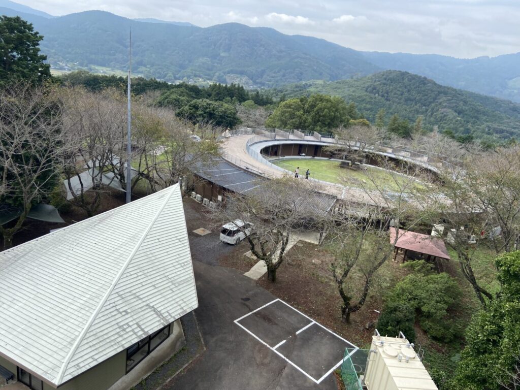 サークルロッジ