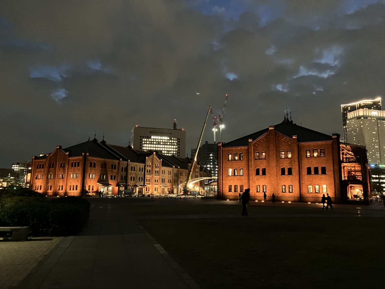 夜の赤レンガ倉庫