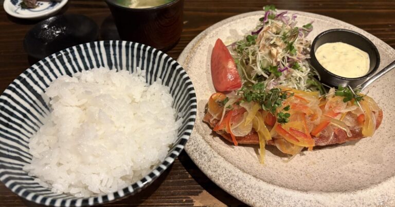 佐賀駅前で発見！「えくぼ家」の1,000円定食の驚異の満足度を徹底レビュー