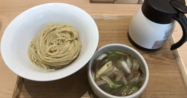 食材のこだわりがすごい！バルチカ03の隠れ名店「鴨と葱」鴨らーめん ｜大阪府大阪市