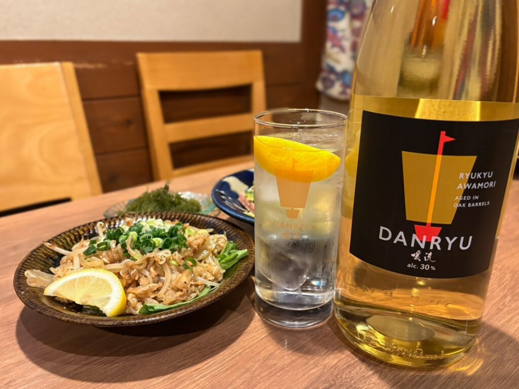 ミミガーのガーリック炒め×暖流ハイボール「暖ボール」