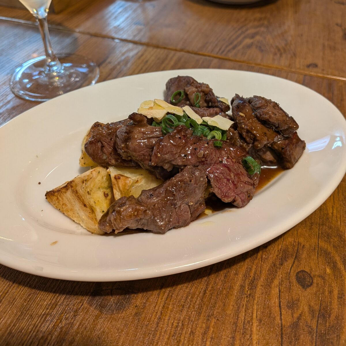 キツネノアトチの「牛ハラミステーキ」