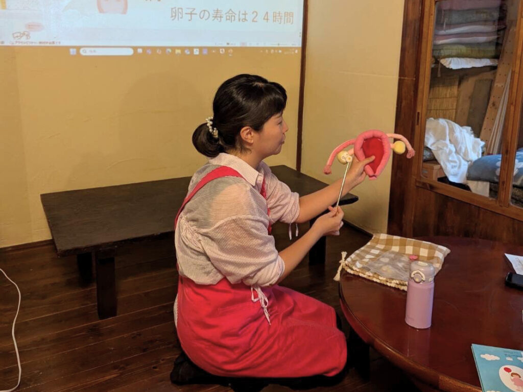 彩助産院の講座風景