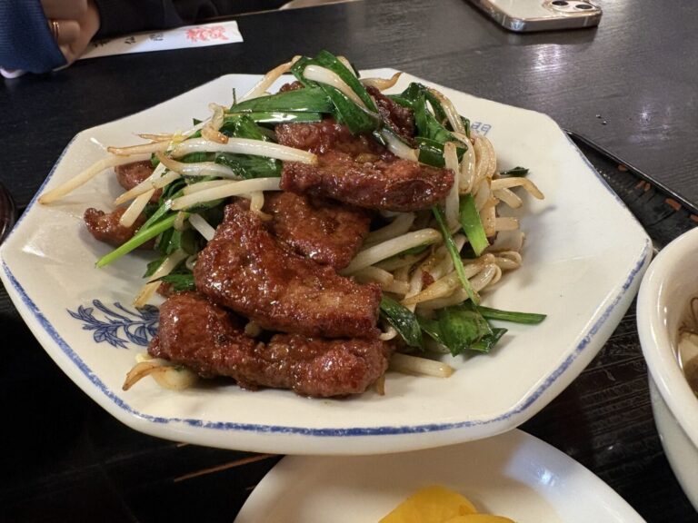 1,000円以内でお腹いっぱい！JR兵庫駅の近くにある町中華「芳仙閣」の平日ランチ