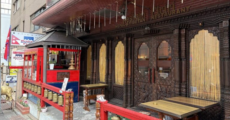 高輪で愛されて25年。ネパール&チベット料理店「レッサム フィリリ」で小旅行｜東京都港区