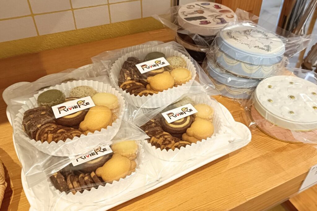 ブーランジェリーリヴィエール　クッキー缶