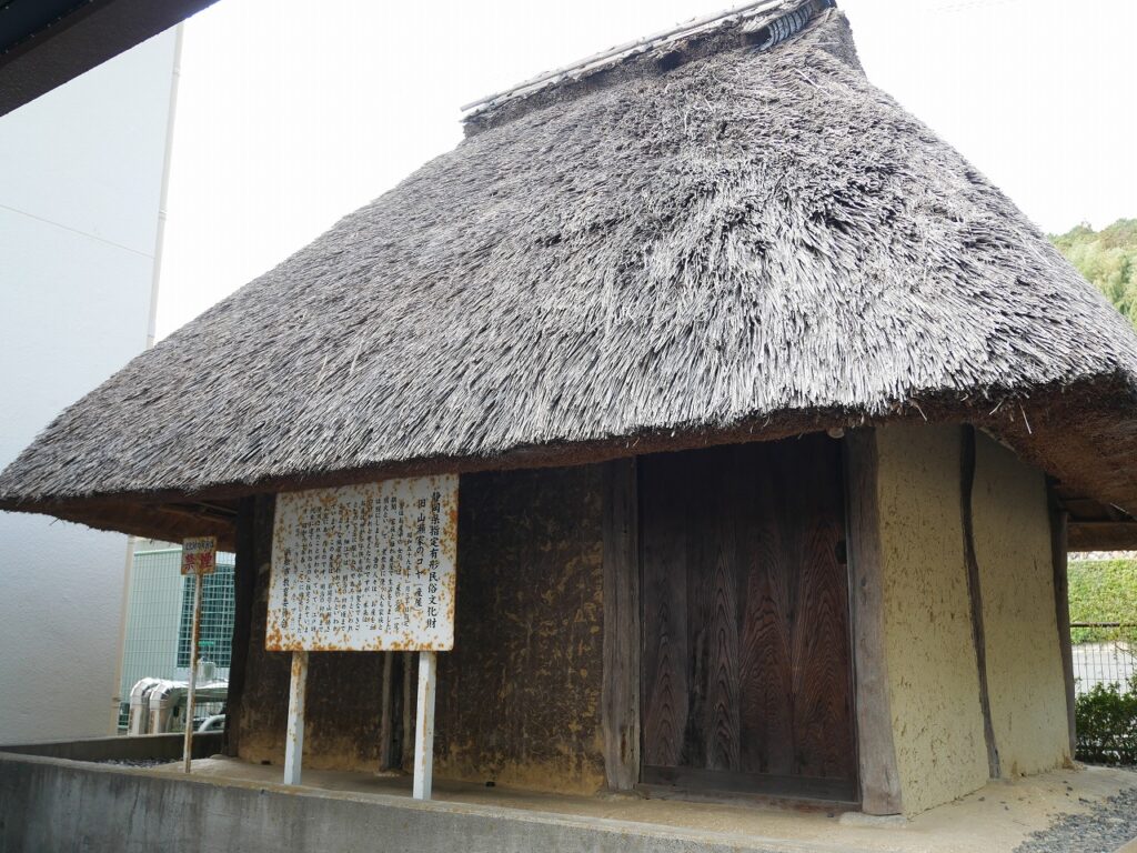 旧山瀬家のコヤ(産屋)