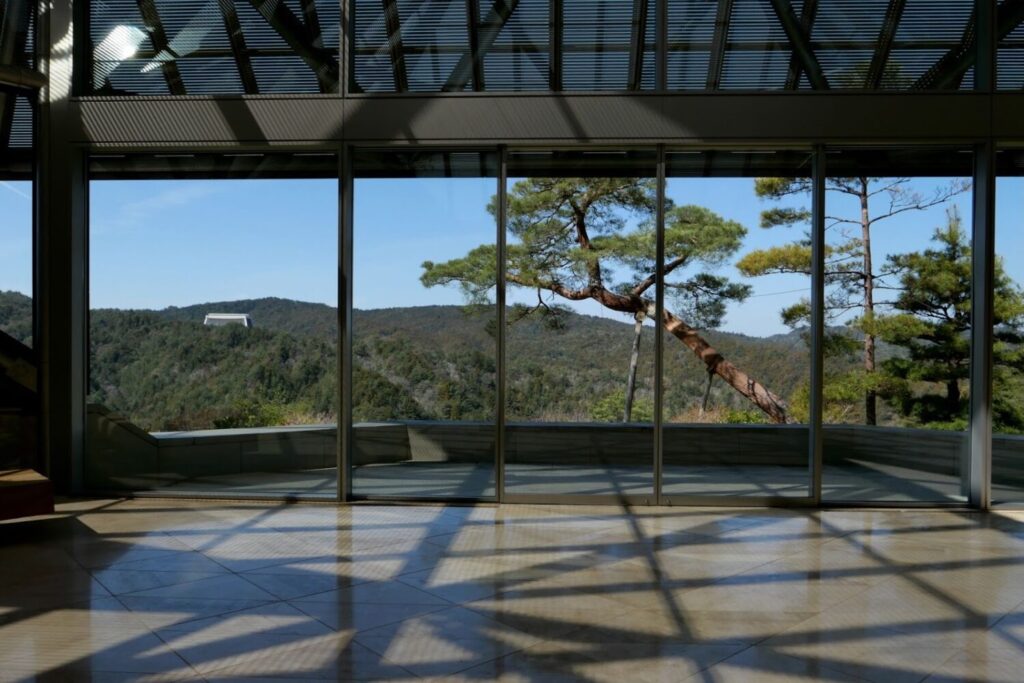 MIHO MUSEUM（ミホミュージアム）滋賀・美術館・建築
