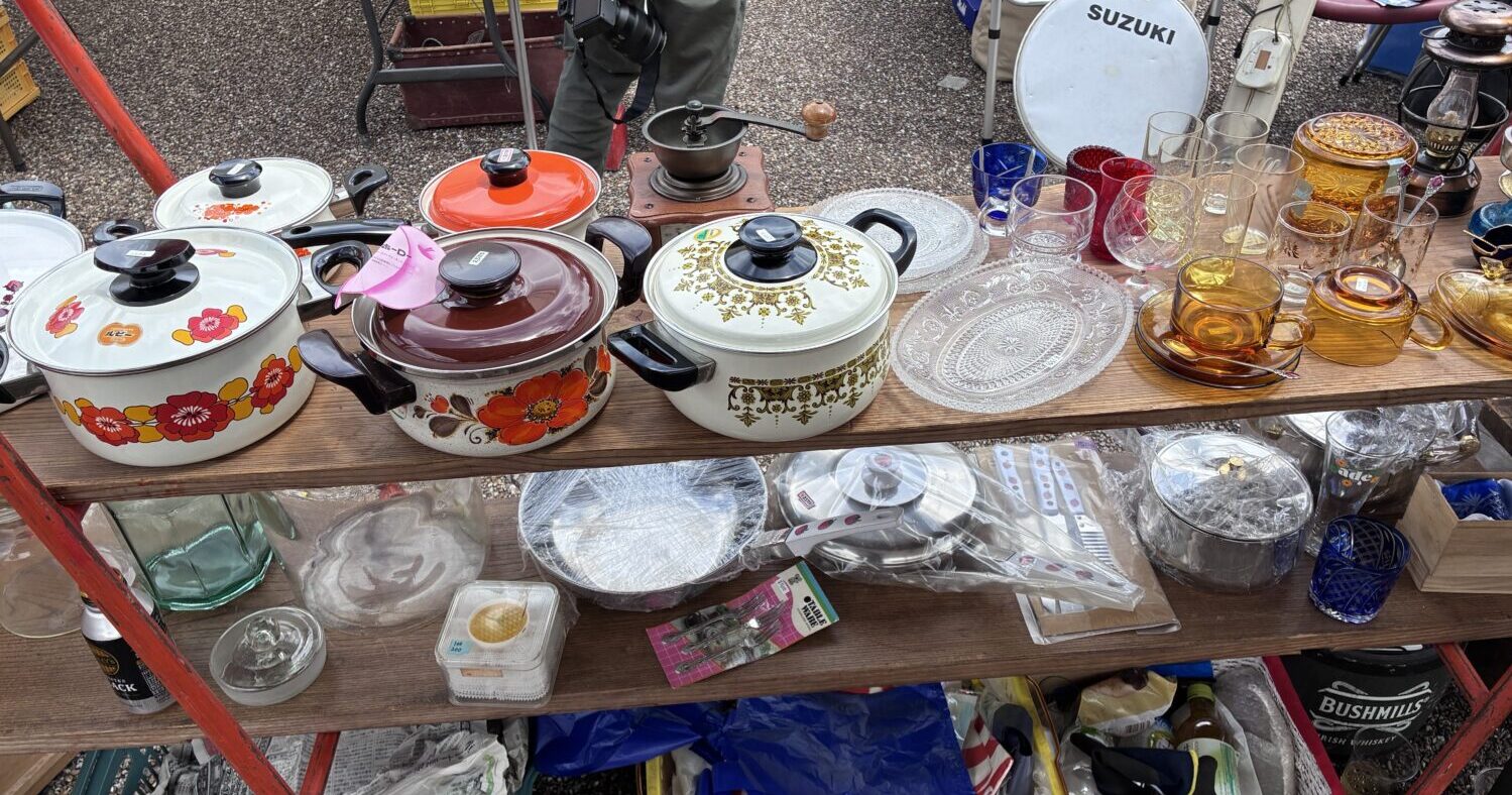 超絶蚤の市」は昭和レトロの宝庫！お宝雑貨と楽しむコツを徹底紹介