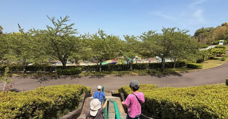 リニューアルした亀山公園に遊びに行こう！