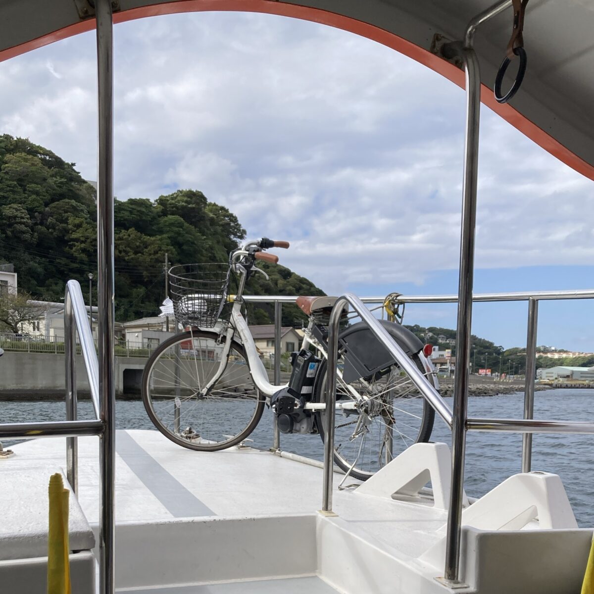 浦賀の渡しには自転車も積める