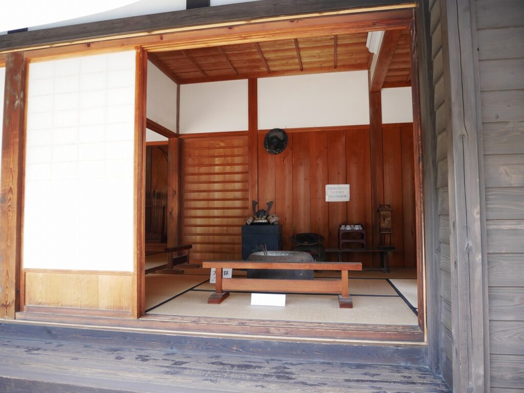 本番所の下の間